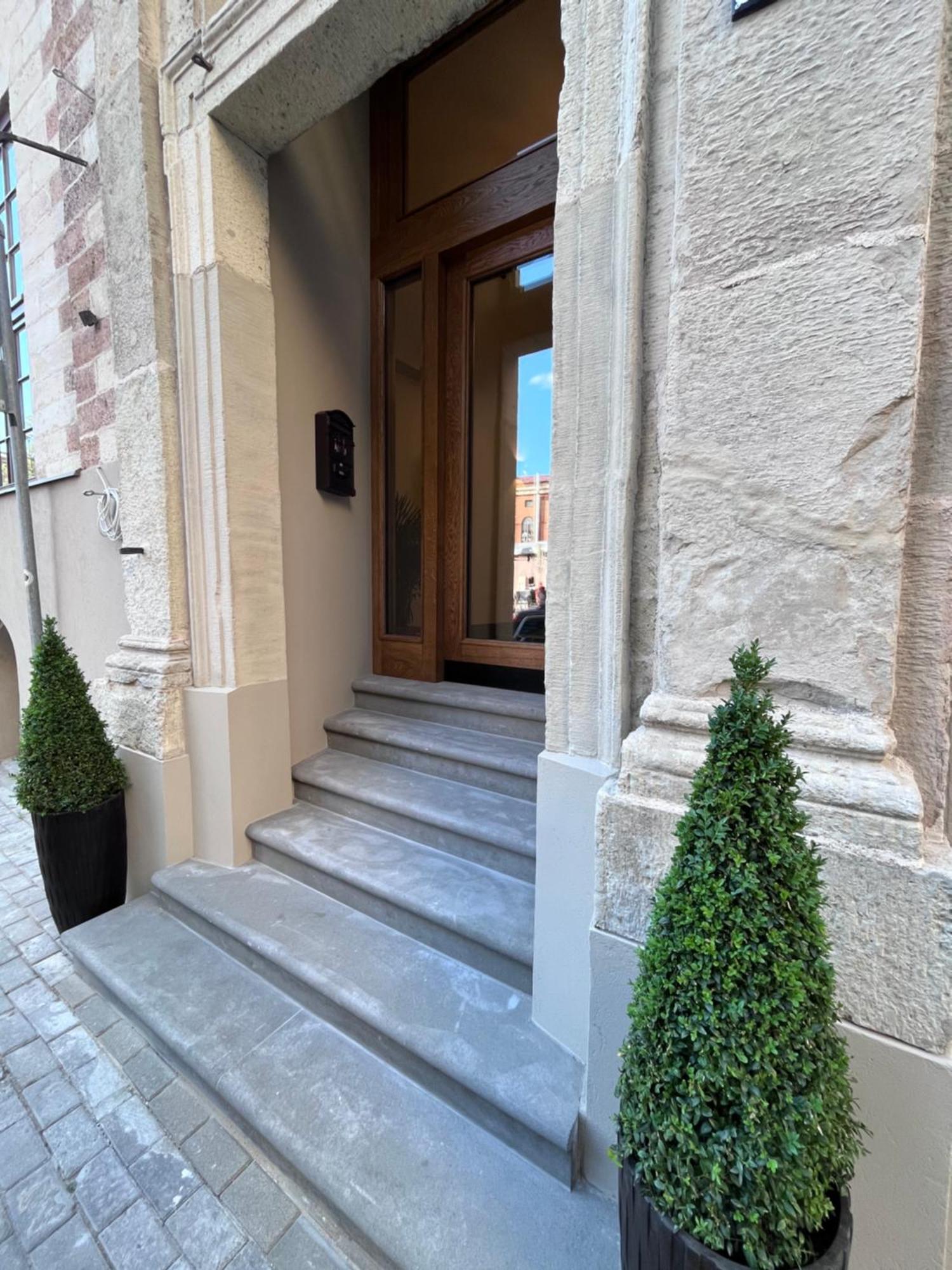 Old Great Location & View - Unique 2bdr 80m2 * Riga